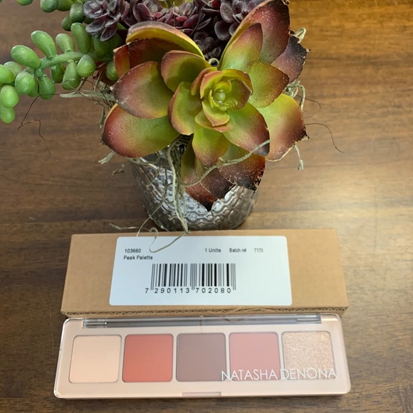 Sold!! Natasha Denona palette + Tarte blush - Picture 6 of 6